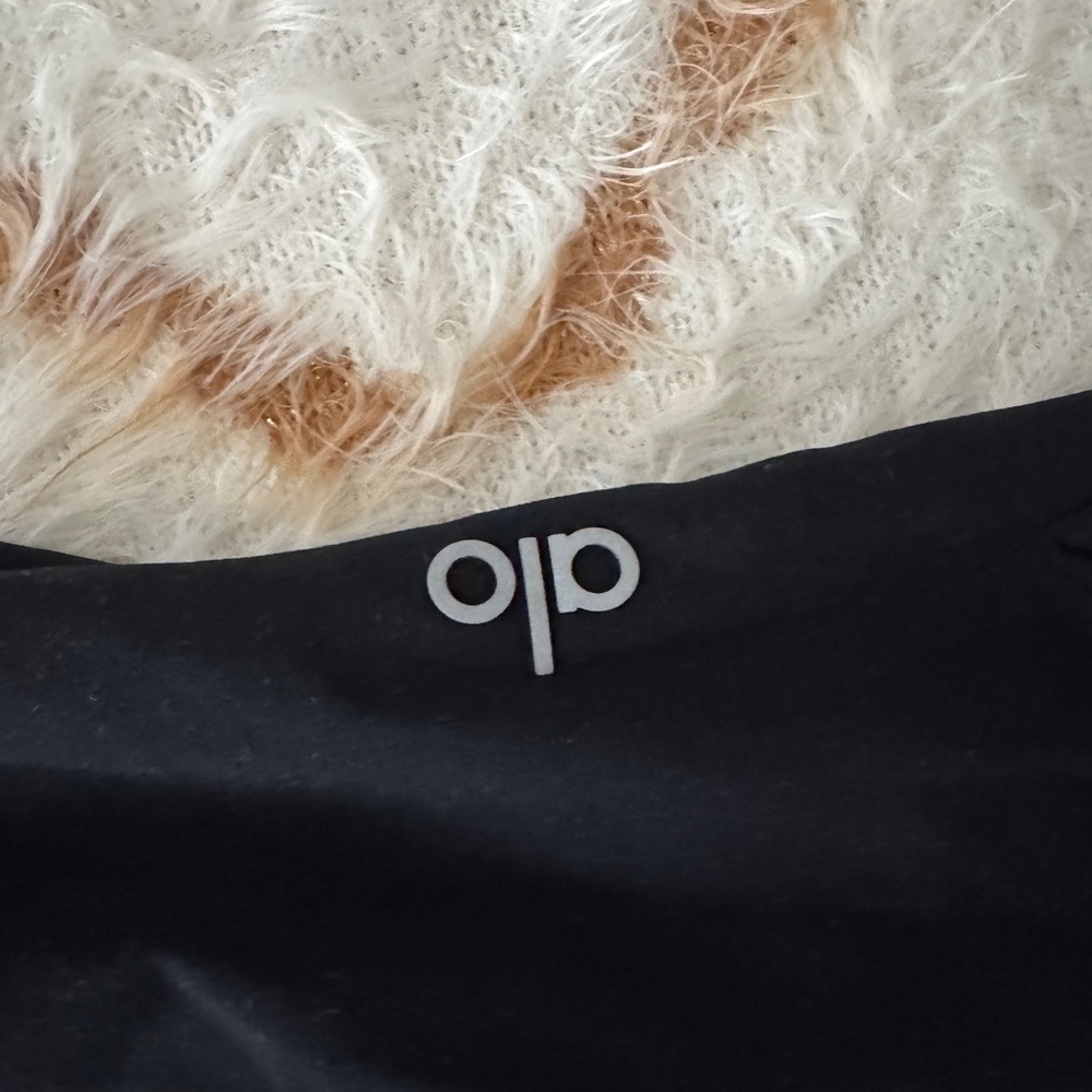 ALO Yoga Black Long Gloves M/L - Picture 2 of 5